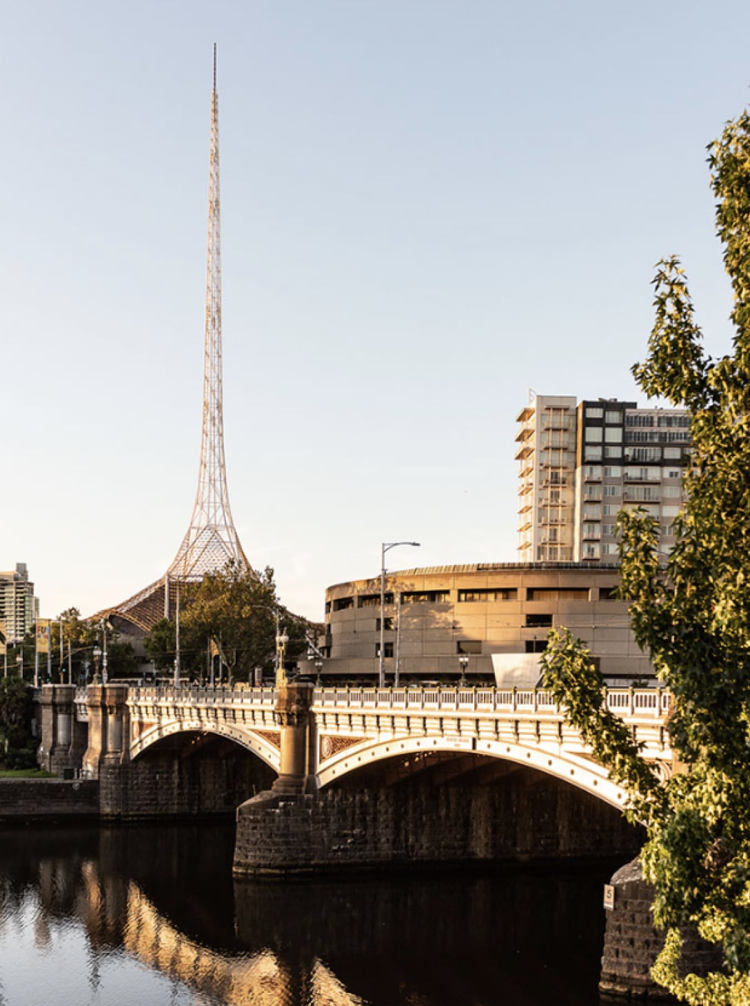 Princess Bridge & Arts Centre Melbourne